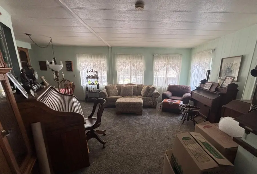 339 N Frankwood Avenue #24, Sanger, CA 93657 - #3