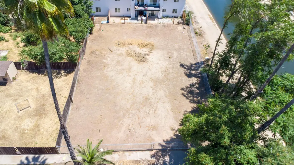 3606 N College Avenue, Fresno, CA 93704 - Image #1