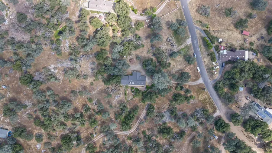 44719 Savage Road, Coarsegold, CA 93614 - Image #3