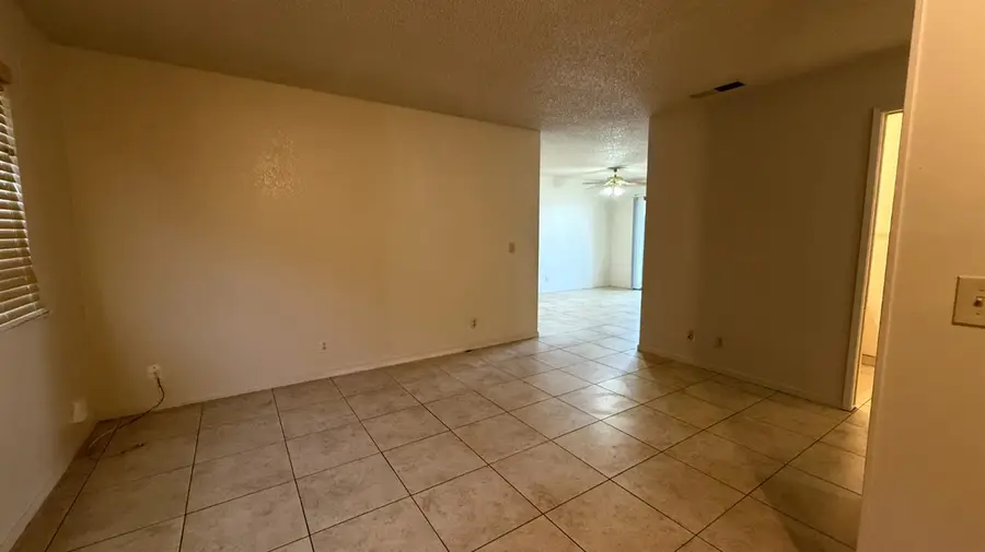 125 Skaggs Street #C, Lemoore, CA 93245 - #3