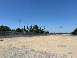 0 0, Fresno, CA 93705