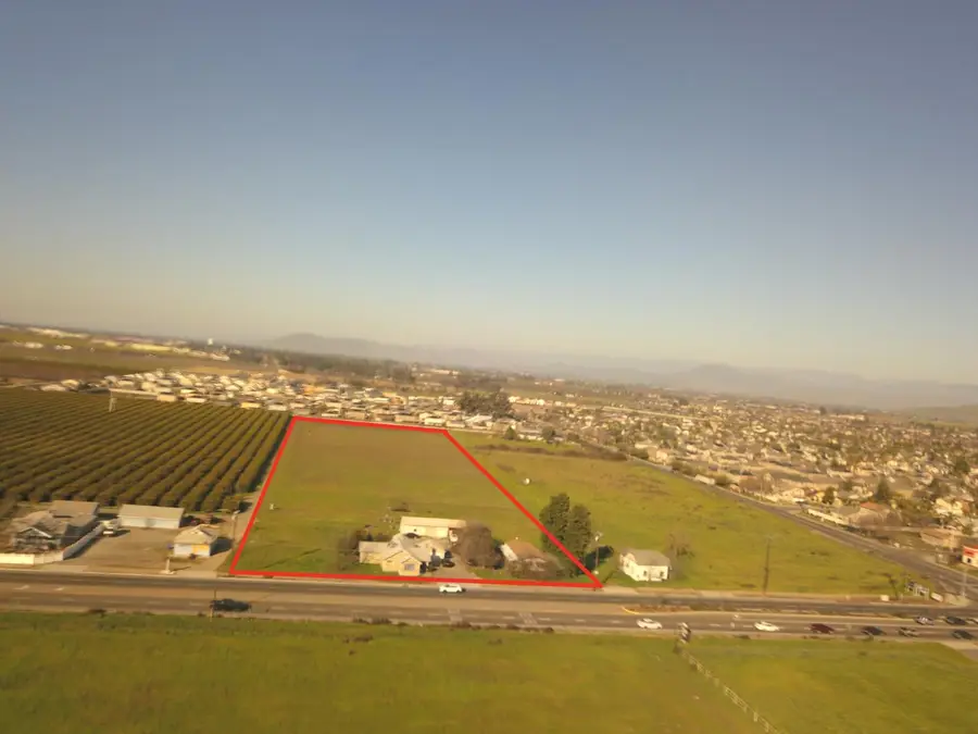 7116 Avenue 416, Dinuba, CA 93618 - Image #2