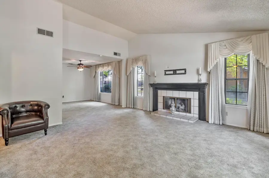 4633 N Glenn Avenue, Fresno, CA 93704 - #3