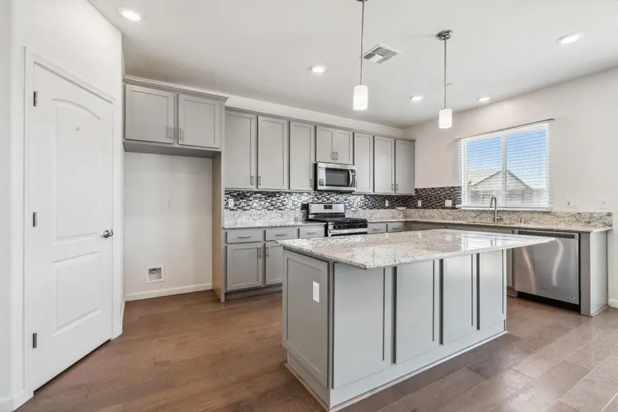 775 E Curtis Avenue, Fowler, CA 93625 - Image #3