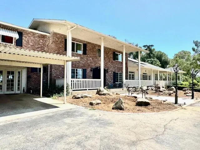 5476 Greenwood Avenue, Clovis, CA 93619 - Image #1