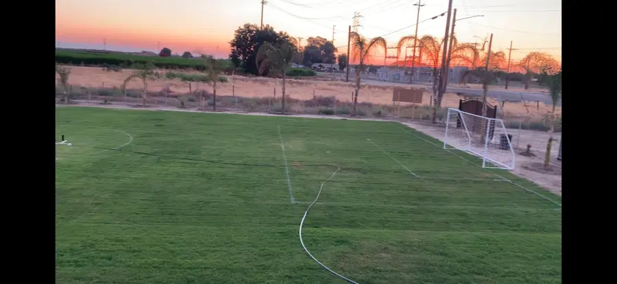 70 E Harlan Avenue, Laton, CA 93242 - Image #3