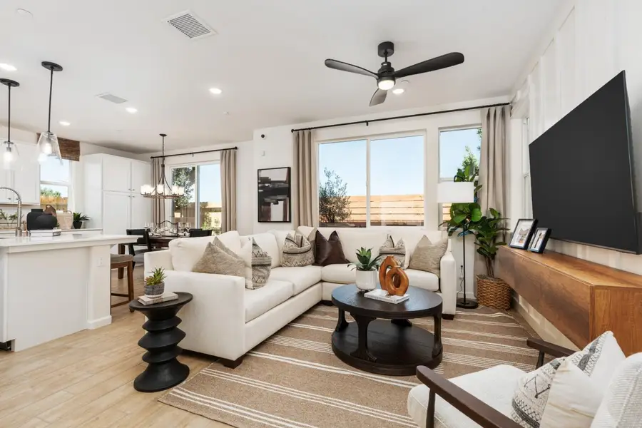 1472 Farmhouse Lane, Clovis, CA 93619 - Image #3