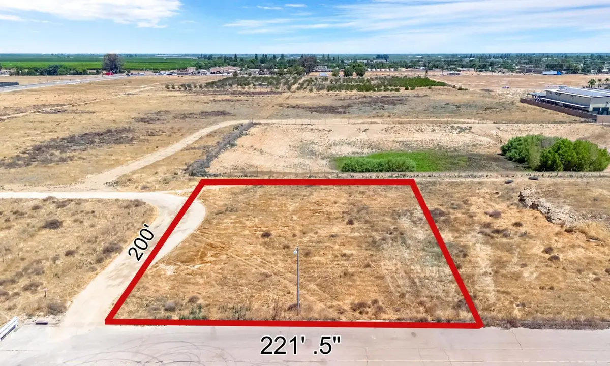 1 E Idustrial Drive, Parlier, CA 93648 - Image #1