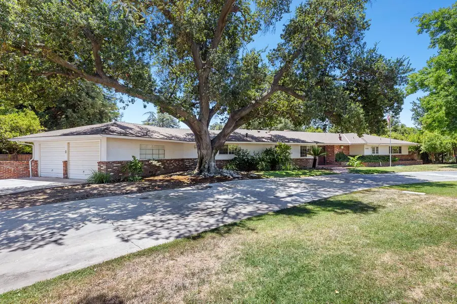 1216 E Pico Avenue, Fresno, CA 93704 - #3