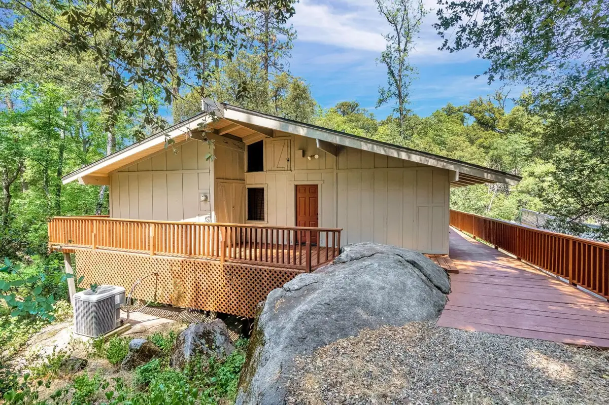 42882 Scenic Drive, Oakhurst, CA 93644 - #1