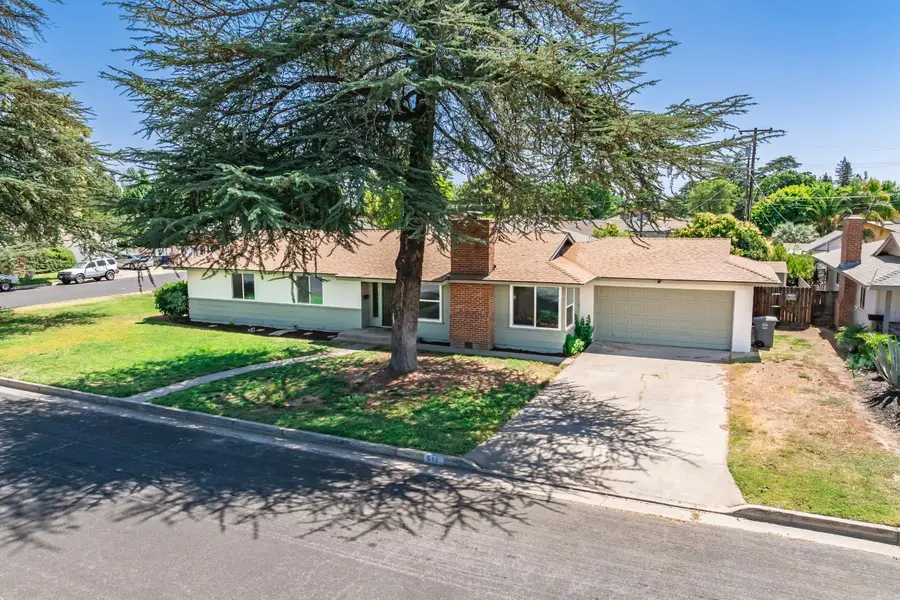 611 Foster Avenue, Madera, CA 93637 - Image #2