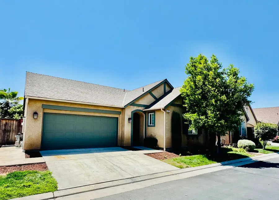 4074 Heritage Lane, Clovis, CA 93619 - Image #2
