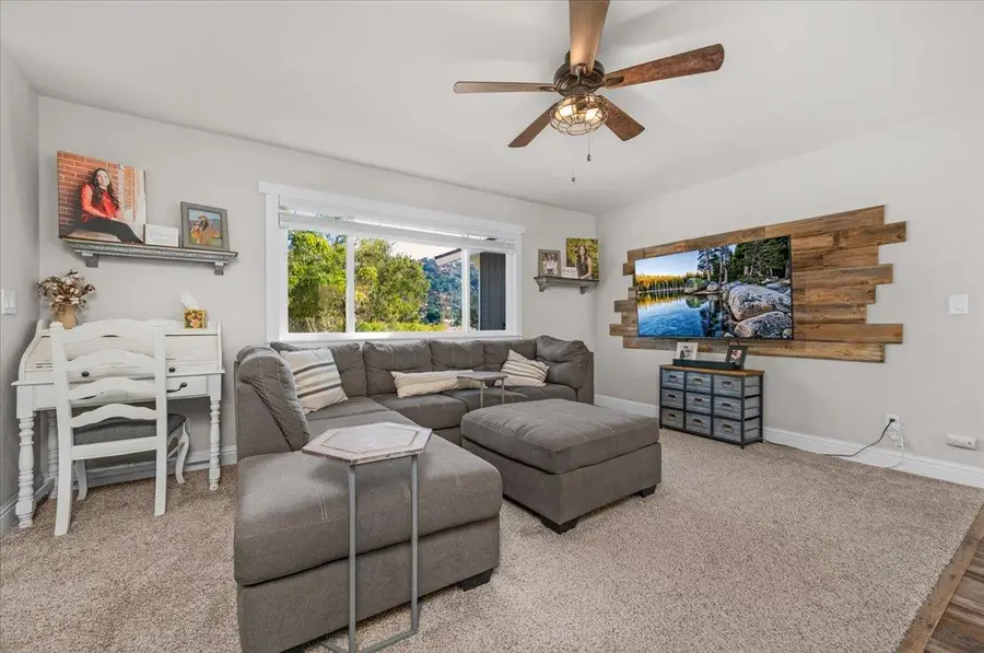 27762 Twin Ponds Road, Clovis, CA 93619 - Image #3