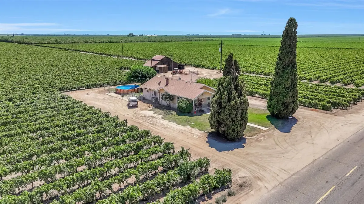 23326 Avenue 13, Madera, CA 93637 - Image #1