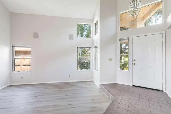 793 E Buckhill Road, Fresno, CA 93720 - Image #3