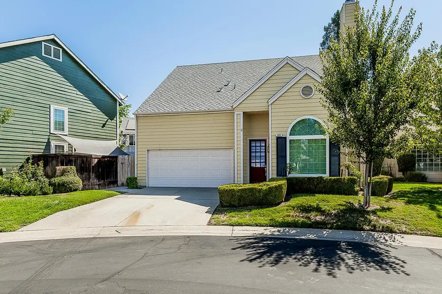 1094 E Monticello Circle, Fresno, CA 93720 - Image #2