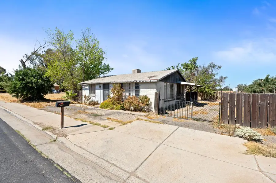 1692 Country Club Drive, Madera, CA 93638 - Image #3