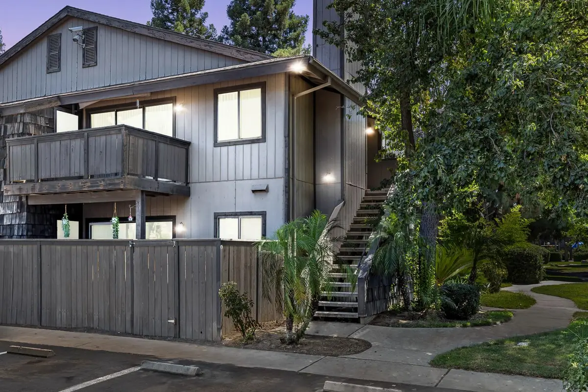 1151 S Chestnut Avenue #215, Fresno, CA 93702 - Image #1