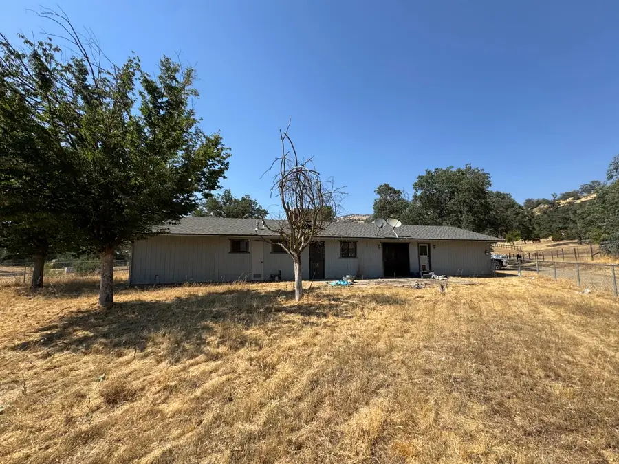 37307 Mistletoe Road, Yokuts Valley, CA 93675 - Image #3