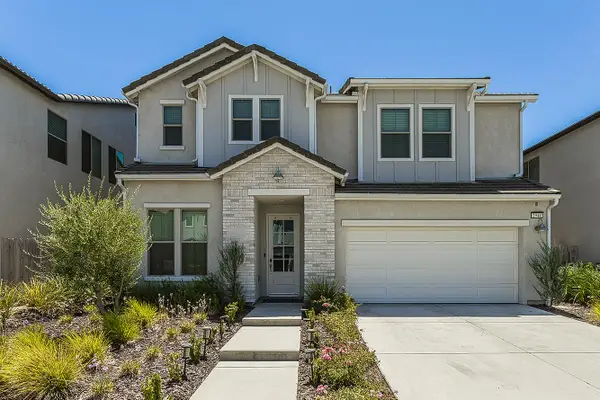 2944 Vermont Avenue, Clovis, CA 93619