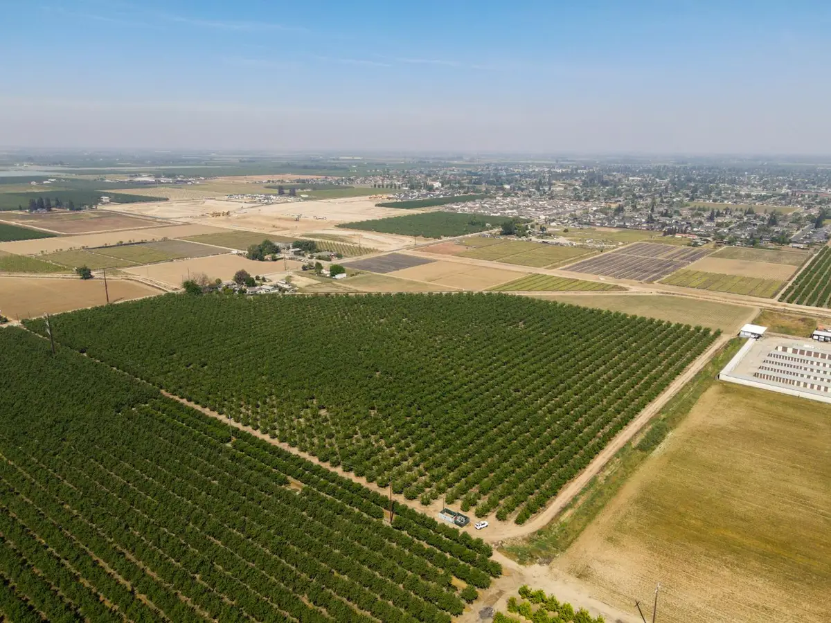 3630 S. Greenwood Ave., Sanger, CA 93657 - #1