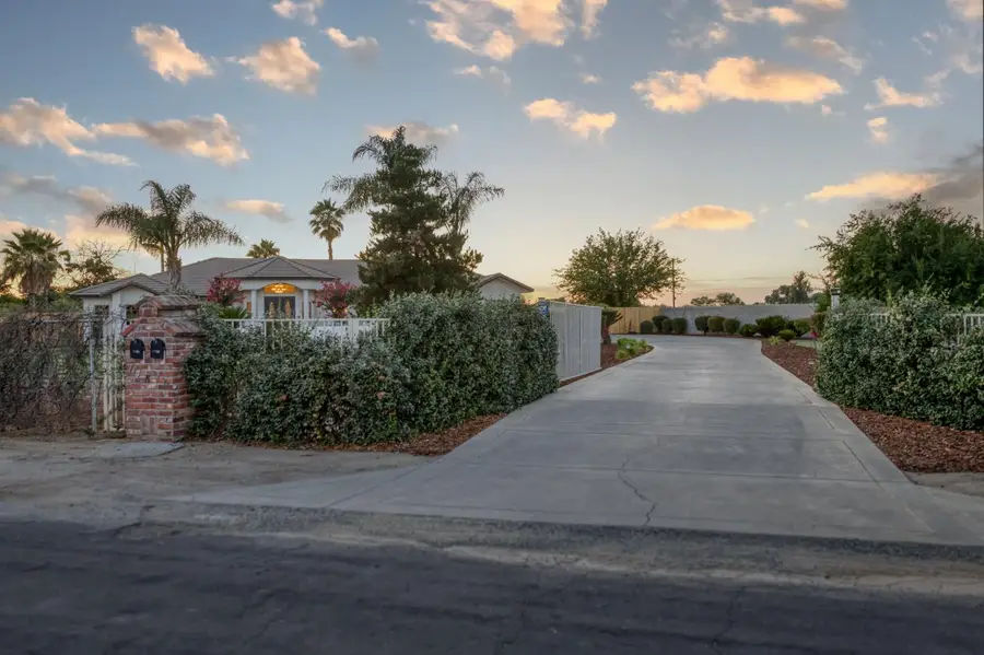 17448 Island Drive, Madera, CA 93636 - Image #3