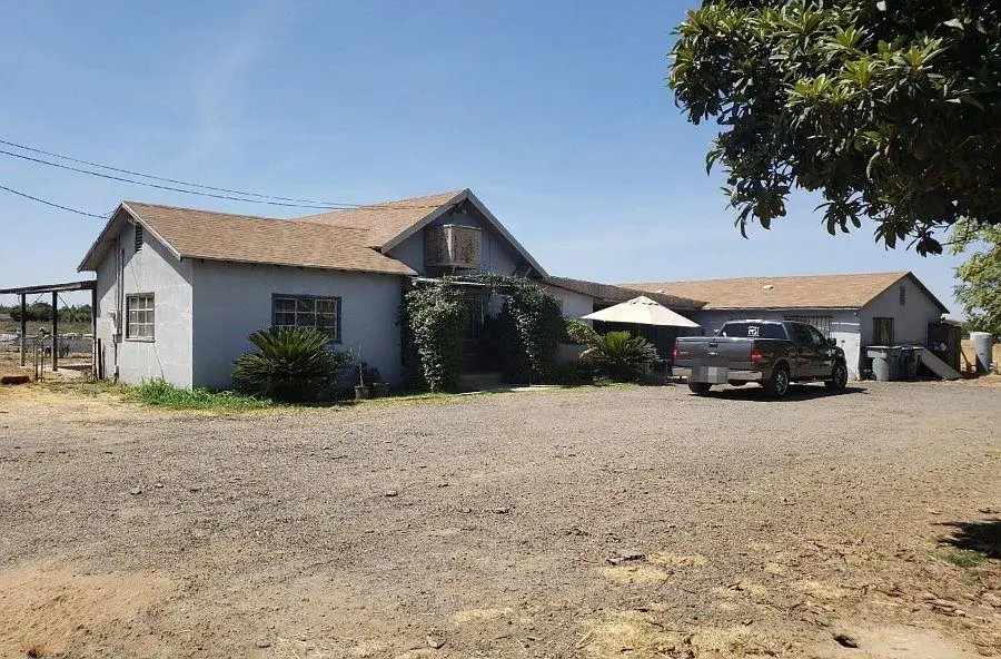 4435 N Cornelia Avenue, Fresno, CA 93722 - Image #2