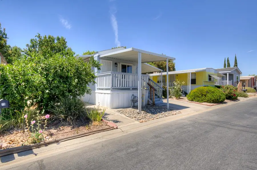 1218 E Cleveland Avenue #19, Madera, CA 93638 - Image #3