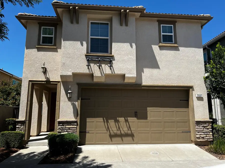 7037 N Creative Drive, Fresno, CA 93711 - Image #2
