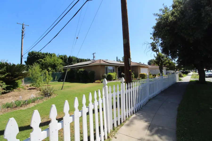 4705 E Santa Ana Avenue, Fresno, CA 93726 - Image #3