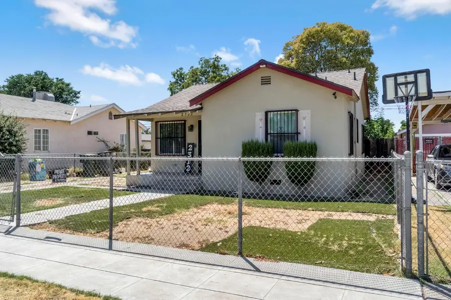 2312 S Holly Avenue, Fresno, CA 93706 - Image #3
