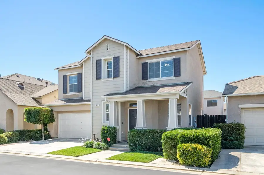 640 W Casanova Lane, Clovis, CA 93619 - Image #2