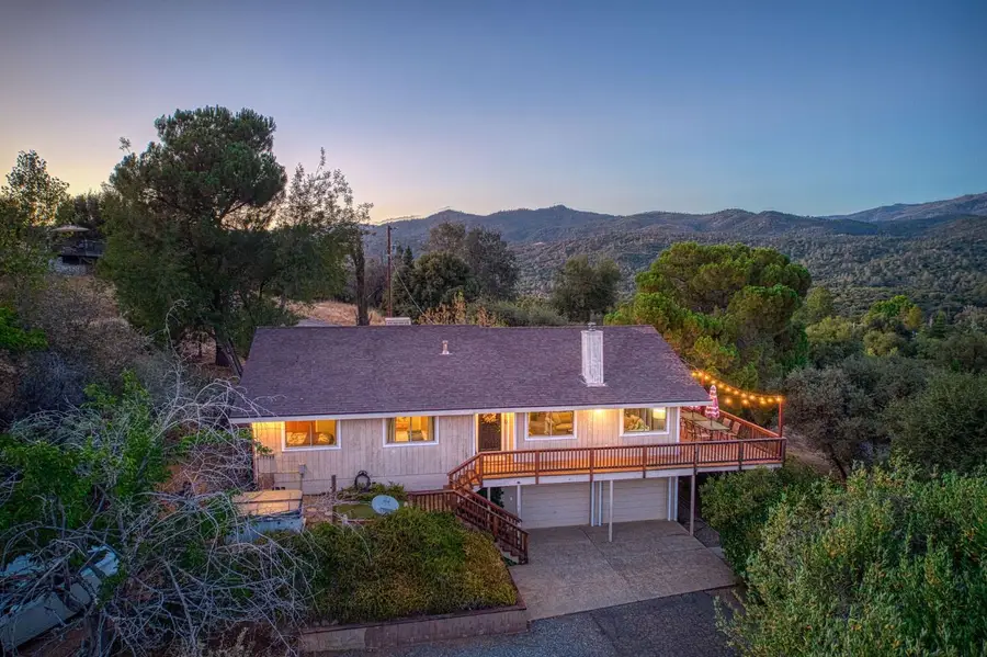 46688 Eastwood Drive N, Oakhurst, CA 93644 - Image #2