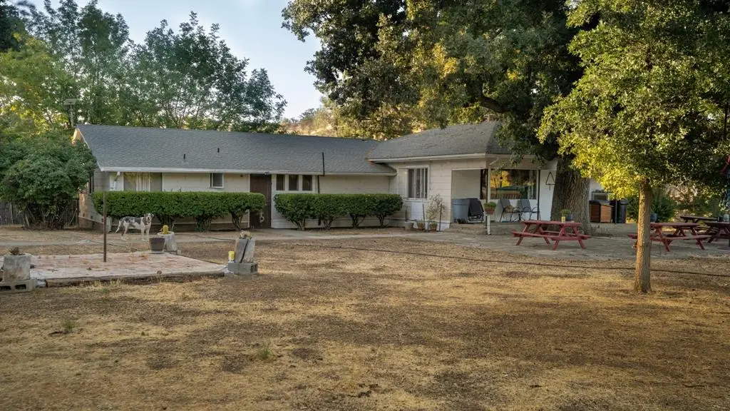 47069 Crump Lane, Coalinga, CA 93210 - #1