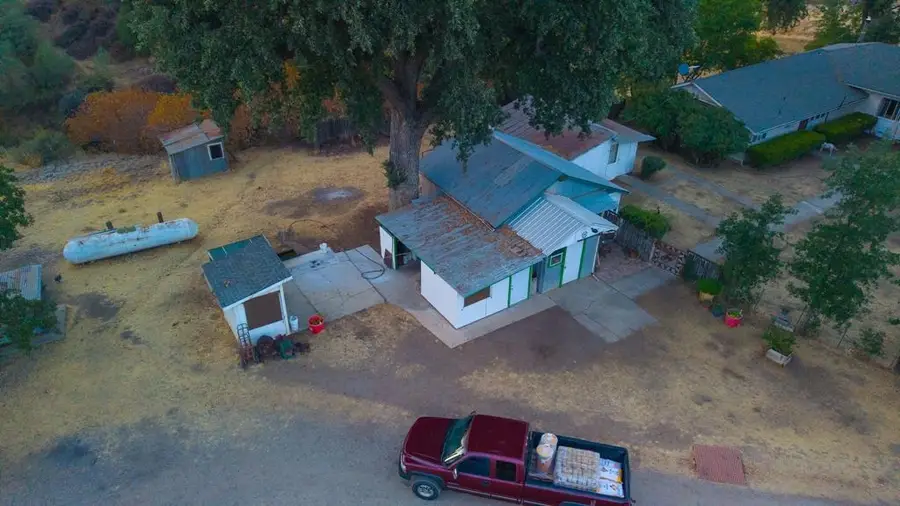 47069 Crump Lane, Coalinga, CA 93210 - #3