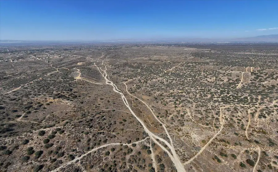 1 Wilson Ranch Rd, Phelan, CA 92371 - Image #2