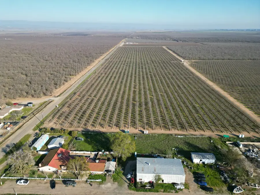 25012 Avenue 24, Chowchilla, CA 93610 - Image #2