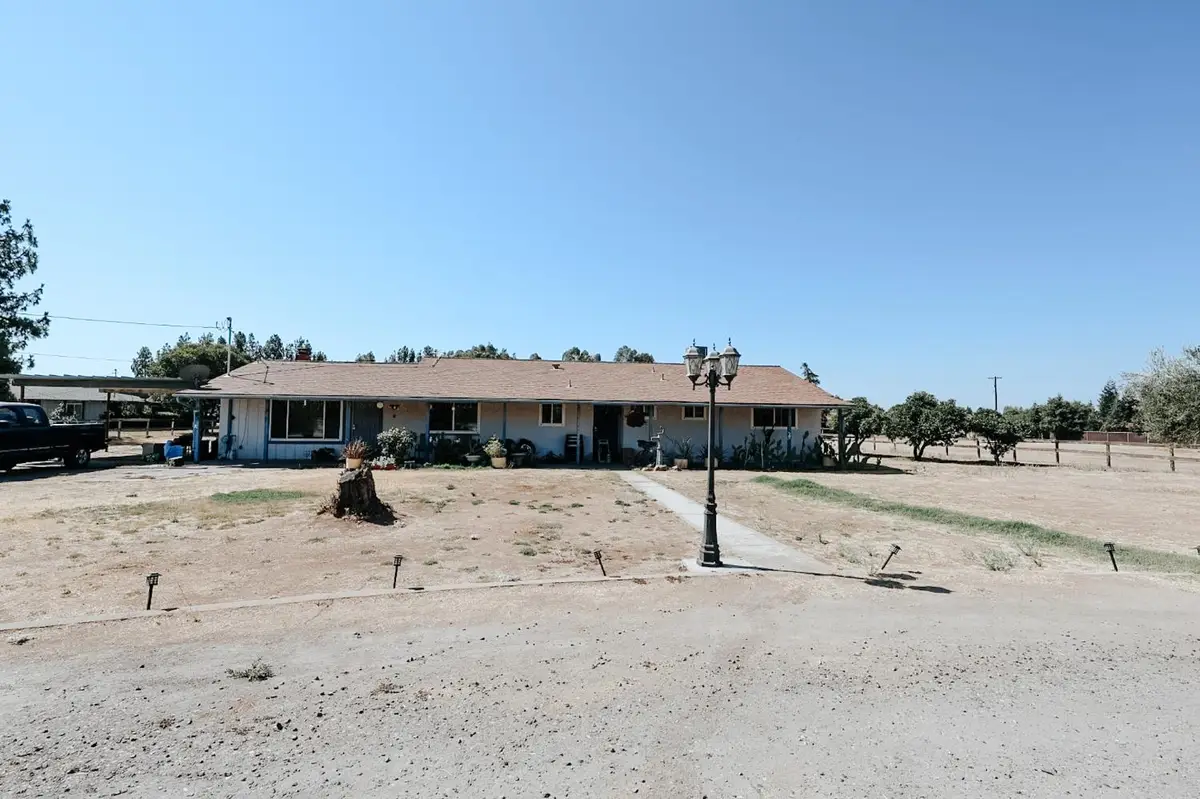 7403 E Alluvial Avenue, Clovis, CA 93619 - Image #1