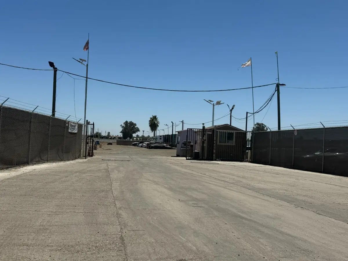 3661 W Franklin Avenue, Fresno, CA 93706 - Image #1