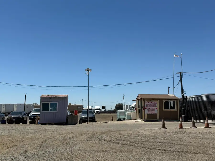 3661 W Franklin Avenue, Fresno, CA 93706 - Image #3