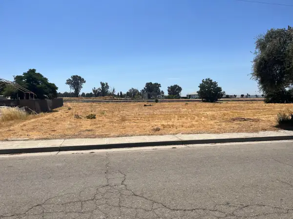 6983 N Weber Ave, Fresno, CA 93722