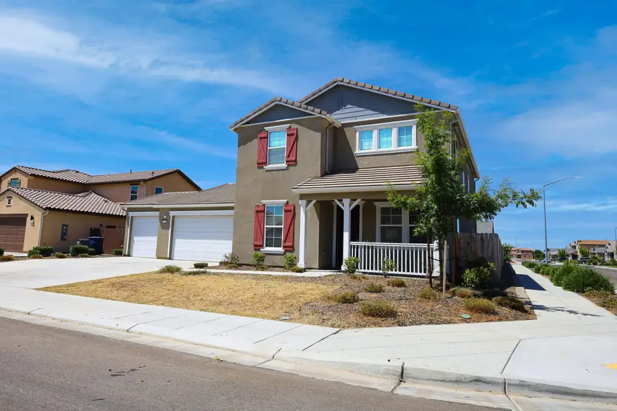 2701 N Dee Ann Avenue, Fresno, CA 93727 - Image #2