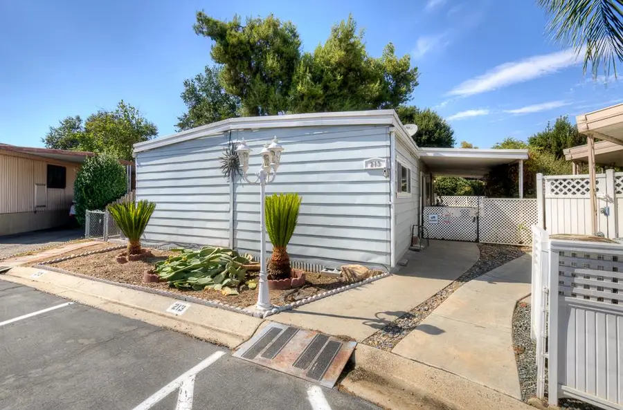 9360 N Blackstone Avenue #213, Fresno, CA 93720 - Image #3