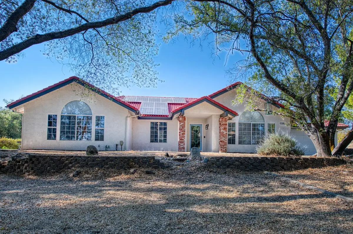 41981 Wild Horse Court, Coarsegold, CA 93614 - Image #1