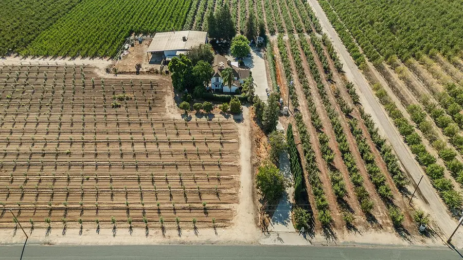 41179 Road 52, Reedley, CA 93654 - Image #2