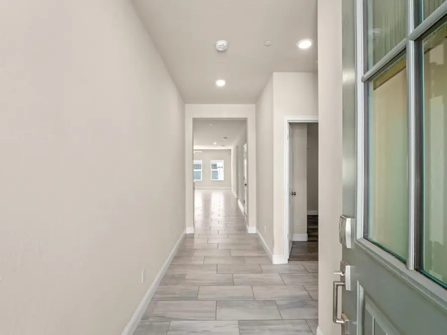 590 Blue Oak Lane W, Madera, CA 93636 - Image #2