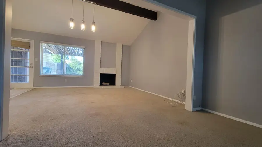 1866 W Santa Ana Avenue #101, Fresno, CA 93705 - Image #2