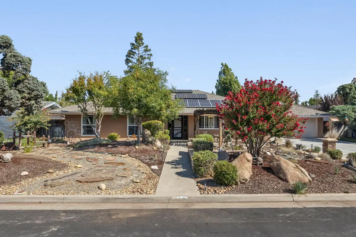 2179 Rall Avenue, Clovis, CA 93611 - Image #1