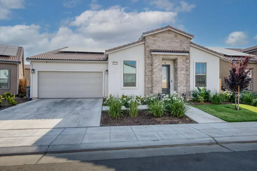2676 N Janice Avenue, Fresno, CA 93737 - Image #2