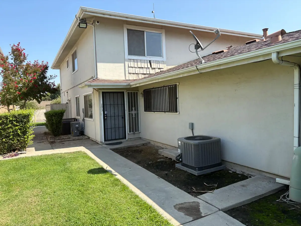 4924 N Holt #103, Fresno, CA 93705 - Image #1